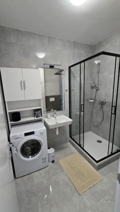Air Conditioned 2 Vienna Gate, 4 Apartmán Bratislava